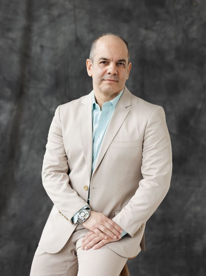 Dr. Celso Mangili